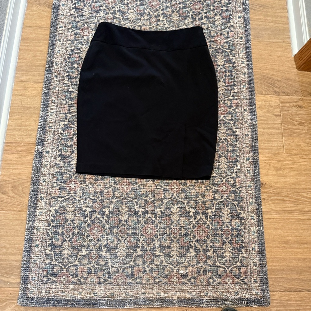 The Limited Studio 400 Black Tailored Skirt